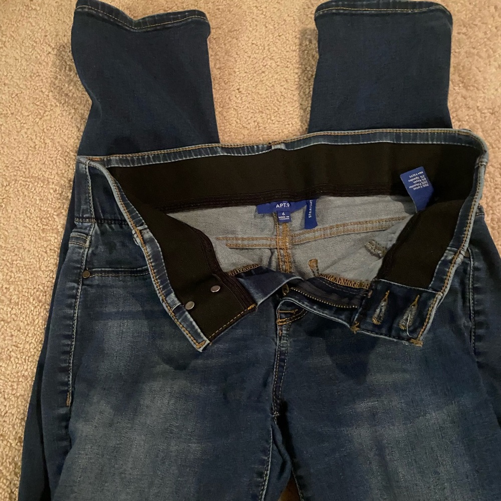Apt. 9 Slim Straight Jeans Size 6